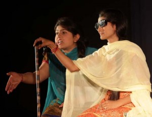 A scene from Dogri play ‘Kummu’ staged at Govt. Women College on Friday. —Excelsior/Rakesh A scene from Dogri play ‘Kummu’ staged at Govt. Women College on Friday. —Excelsior/Rakesh