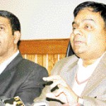 Commissioner/Secretary Health and Medical Education, Manoj Kumar Dwivedi  addressing a press conference in srinagar on Thursday. 			 —Excelsior/Amin War