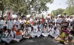 Panchs and sarpanchs protesting in Jammu on Tuesday. Panchs and sarpanchs protesting in Jammu on Tuesday.