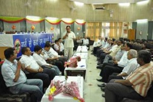 CCI president Y V Sharma speaking during interactive meet with JMC officers in Jammu on Tuesday. CCI president Y V Sharma speaking during interactive meet with JMC officers in Jammu on Tuesday.