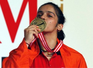 Saina lifts Indonesia Open trophy Saina lifts Indonesia Open trophy