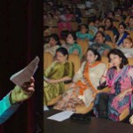 An artist performing at ‘Bhajan Sandhya’ at Police Auditorium on Wednesday. —Excelsior/Rakesh
