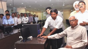 Governor N N Vohra inaugurating hi-tech Image VLSI and Embedded Systems Laboratory at Jammu University on Monday.