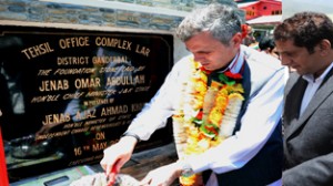Chief Minister Omar Abdullah laying foundation stone of Tehsil Office building at Lar on Thursday.