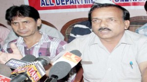 JKL Clerical Staff Association president Ravi Singh Bhau addressing press conference at Jammu on Wednesday. -Excelsior/Rakesh