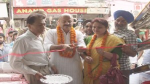 Yudhvir Sethi and Priya Sethi inaugurating Kashmir Gas, Electronics at Moti Bazar on Wednesday.