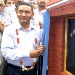 Minister for ULBs Nawang Rigzin Jora inaugurating wooden bridge at Mir Behari on Wednesday.