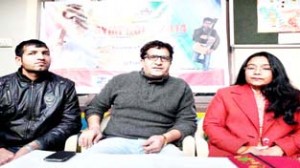 Naresh Kumar, Director, The Strings interacting with media persons at Jammu on Friday.         -Excelsior/Rakesh