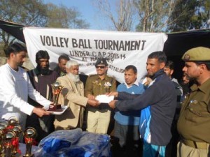 Chief guest and other dignitaries presenting prizes to the winners of volleyball title on Wednesday.