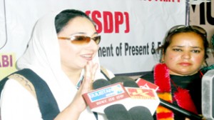 SDP president Dr Darakhshan Andrabi addressing press conference in Jammu.         -Excelsior/Rakesh