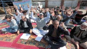 Members of Backward Classes Union protesting at Jammu on Sunday. -Excelsior/Rakesh
