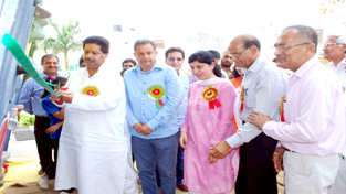 Minister for Sports, Raman Bhalla and other dignitaries during a concluding function of Sport Climbing Championship in Jammu.