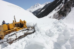 BRO men on work at Zojila on Srinagar-Leh Highway.