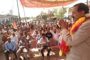 Dr Jitendra Singh addressing a public meeting at Kathua on Friday.—Excelsior/ Madan Mangotra