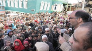  Provincial President Nasir Aslam Wani addressing party workers at Khansahib on Saturday.   -Excelsior/ Amin war