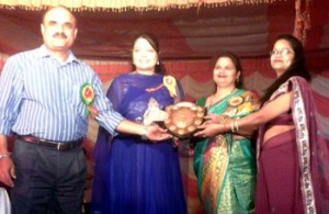 Teachers being honoured by the chief guest at KV Bantalab.