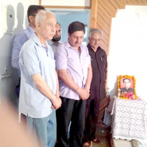M Y Teng, scholars paying tributes to Premi on his 24th Martyrdom Day at Jammu on Thursday. -Excelsior/Rakesh