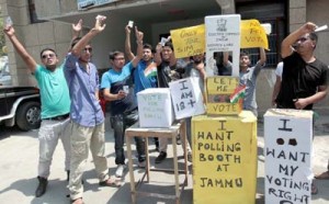 Ladakhi students raising slogans during protest at Jammu on Wednesday. -Excelsior/Rakesh