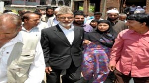Minister for Panchayats Ali Mohd Sagar during extensive tour of Srinagar city on Monday.