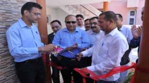 GA Khawaja alongwith Achyuta Samanta inaugurating KISS & KIIT branch at Nanak Nagar on Monday.