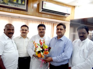 Delegation of Corporators from Greater Hyderabad Municipal Corporation posing alongwith Kiran Wattal, Commissioner, Jammu Municipal Corporation