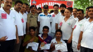 Winners posing alongwith dignitaries during Run for Fun organized by Kathua Police.
