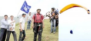 Paragliders being flagged off at Dara in Kashmir.