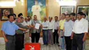 Members of Jammu University Teachers Association while submitting a memorandum to Provincial President National Conference Devender Singh Rana at Jammu on Saturday.