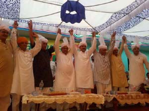 BJP leaders at a felicitation function at Bhatindi on Sunday. -Excelsior/Rakesh