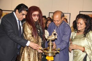 Shahnaz Hussain inaugurating painting exhibition of Shree Kant Dubey at Lalit Kala Academy, New Delhi.