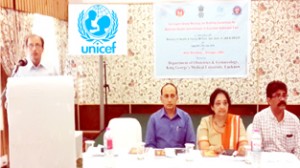 Dignitary addressing Expert Group meeting of NRHM at Srinagar on Saturday.