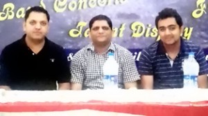 Director, City Square Mall, Bhupesh Gupta, alongwith others briefing about the fun fare event “Monsoon Masti” at Jammu.