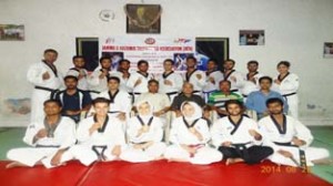 State Taekwondo players posing for a group photograph before leaving for Senior National Championships. 