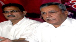 Farooq Khan talking to reporters at Jammu on Friday. — Excelsior/Rakesh