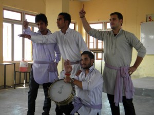 A scene from the play ‘Insanyat Abhi Zinda Hai’ staged by Sangam Theatre Group.