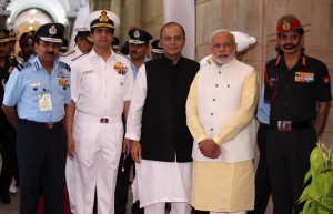 Prime Minister Narendra Modi posing for a photo with Defence Minister Arun Jaitley and the three service chiefs in New Delhi on Friday.