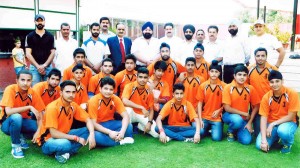 State Tug-of-War team posing for a group photograph alongwith dignitaries before leaving for Nationals.