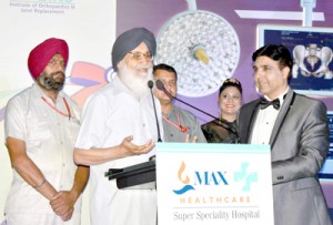 Parkash Singh Badal expressing his views during launch of Brainlab Digital Orthopaedic Suite at MSSH, Mohali.