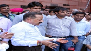 Union Minister Dr Jitendra Singh speaking to a group of J&K origin persons who called on him at New Delhi on Friday.