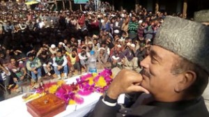 Former Union Minister & senior Cong leader Ghulam Nabi Azad addressing public rally at Ukheral in Banihal on Wednesday.