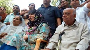 PDP president Mehbooba Mufti expressing views during meeting with border dwellers at Samba. -Excelsior/ Gautam