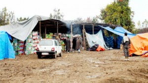 A view of fruit mandi in Sheikhar area of Pulwama.-Excelsior/Younis Khaliq