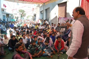 MLA Surjit Singh Slathia addressing poll rally at Rajwal on Thursday.—Excelsior/Gautam