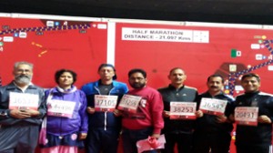 Proud veteran athletes, who participated in 7th Airtel Half Marathon at New Delhi.