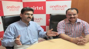 Dharminder Khajuria interacting with media persons at Jammu on Thursday. —Excelsior/Rakesh