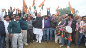 Cong candidate, Balwan Singh conducting poll campaign in Tawi Island villages.