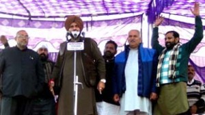 BJP senior leader Navjot Singh Sidhu addressing a rally at Suchetgarh on Wednesday.