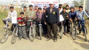  Cyclists ready to go during Samba District Cycling Championship.