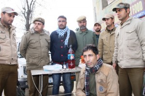 Drug peddler in Bhaderwah police custody. -Excelsior/ Tilak Raj
