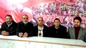 BJP leader Kuldeep Raj Dubey along with party’s Muslim Morcha leaders at a  press conference at Jammu on Saturday.  -Excelsior/Rakesh